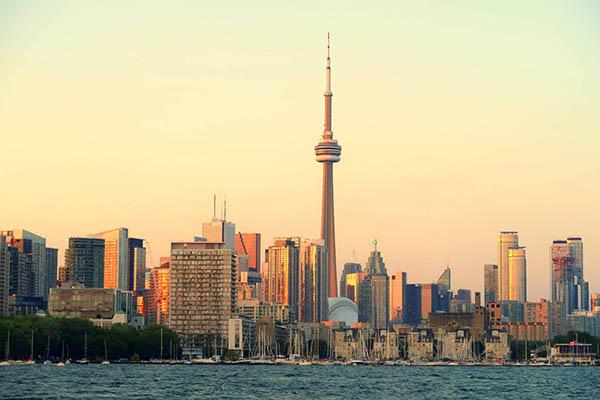 Tháp CN - Biểu tượng của thành phố Toronto